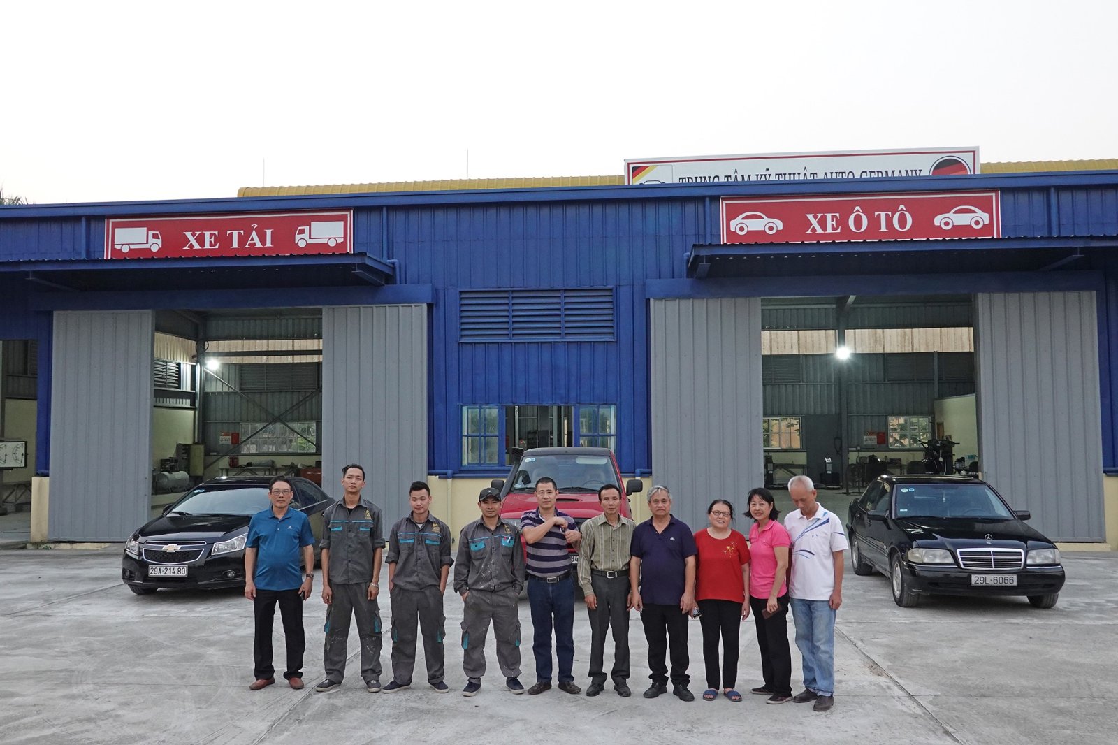 Đội ngũ tại xưởng ATG — 2019