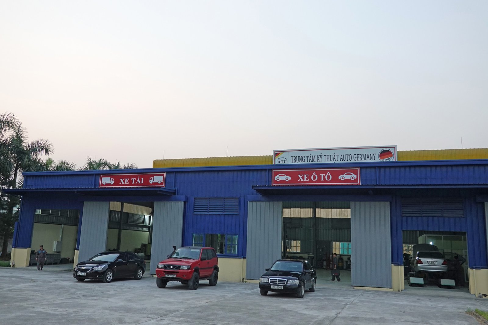 Mặt tiền xưởng ATG — 2019