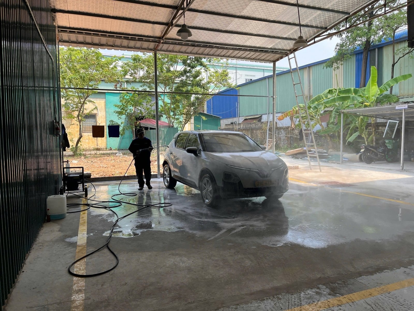 Khu rửa xe